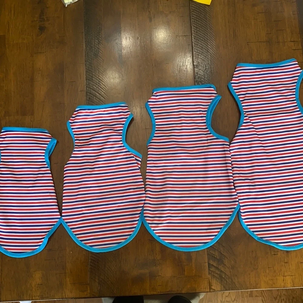 Striped Pattern Pet Tank